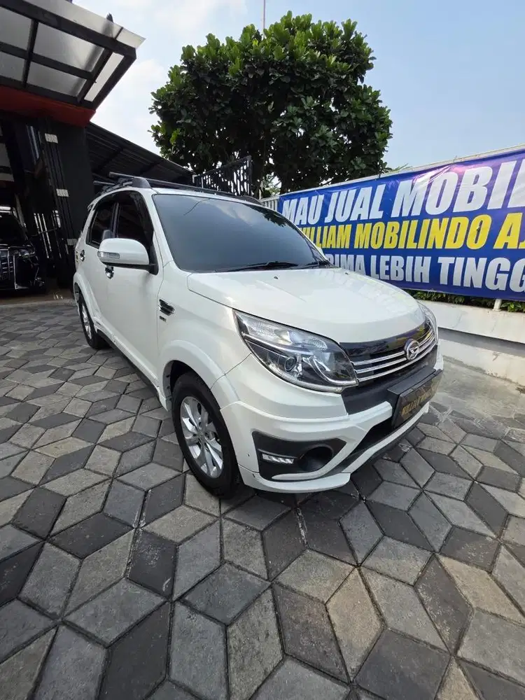 Daihatsu Terios adventure R Matic Tahun 2015