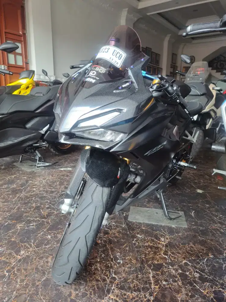 DIJUAL CEPAT HONDA CBR 150R 2023 FULL MODIFIKASI SURAT LENGKAP HIDUP