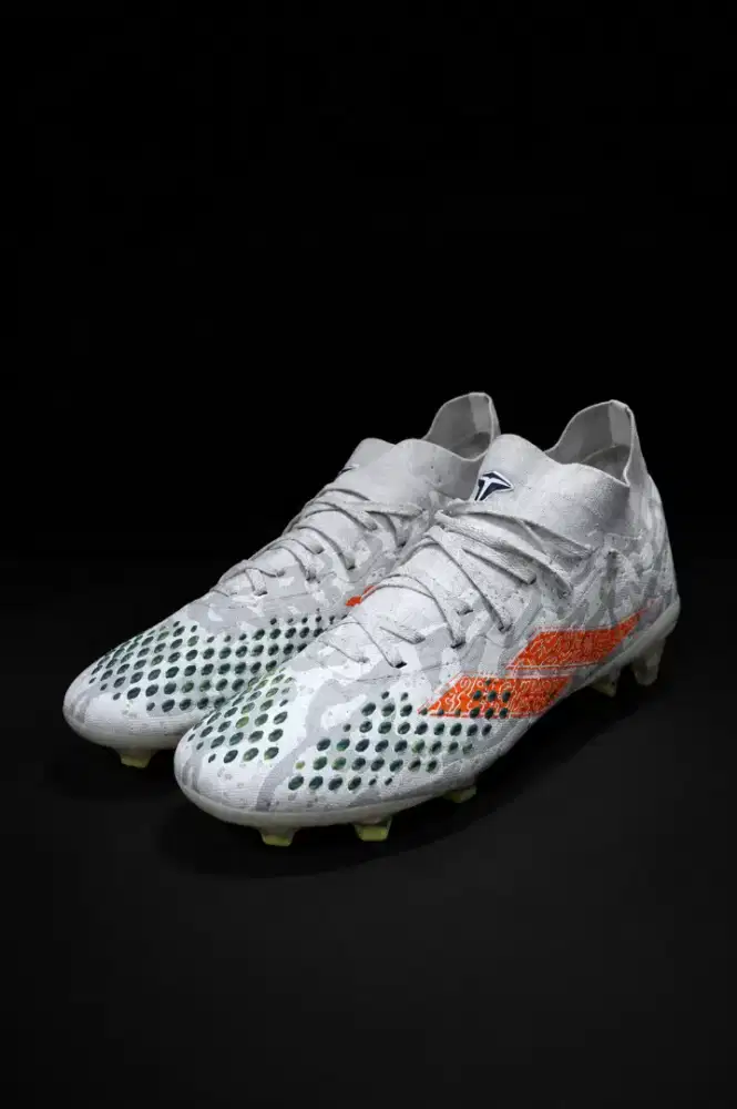 Sepatu Bola Mills Triton Deisler 1.2 Elite FG