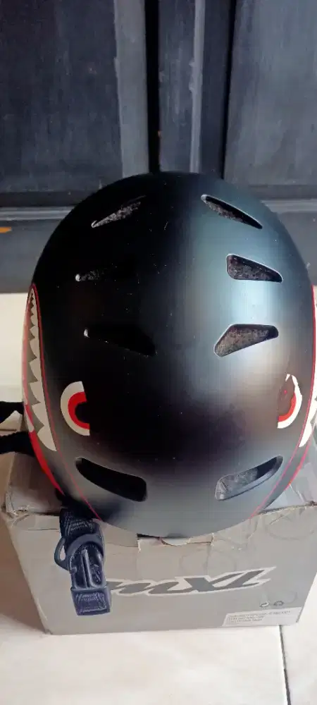 Helm sepeda anak