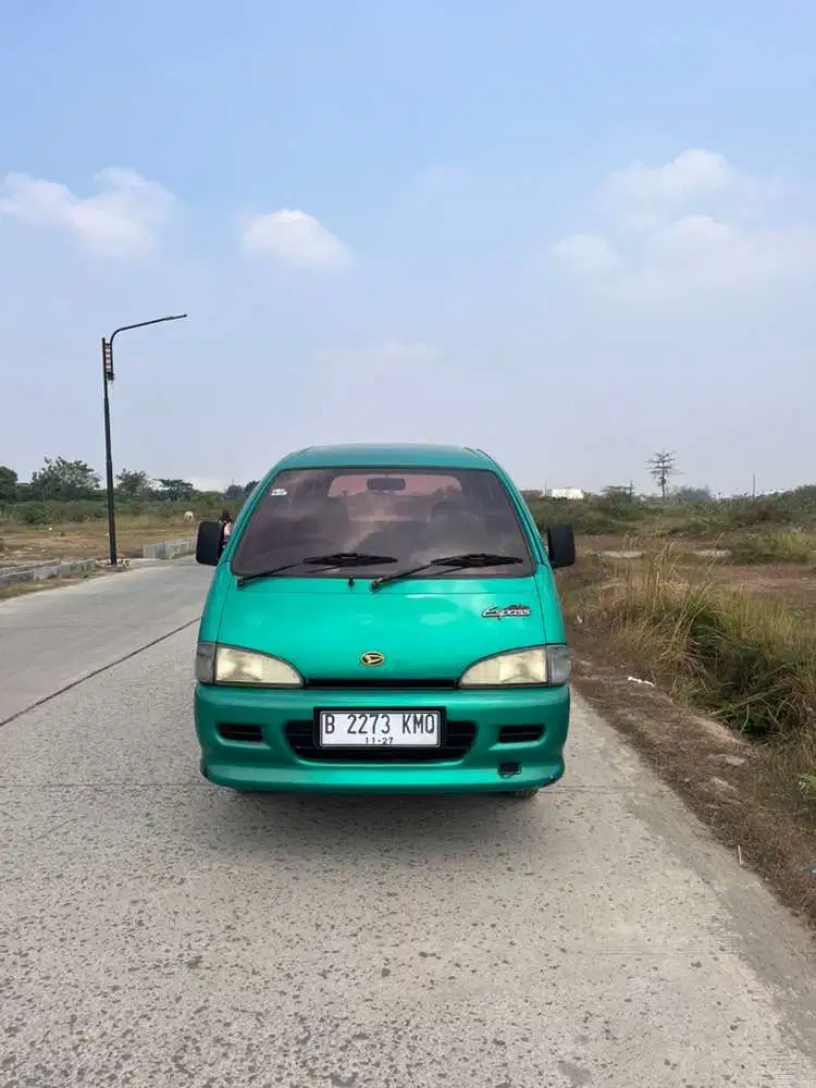 Di jual Mobil ESpas Murah warna  hijau tahun 1995 1300 cc