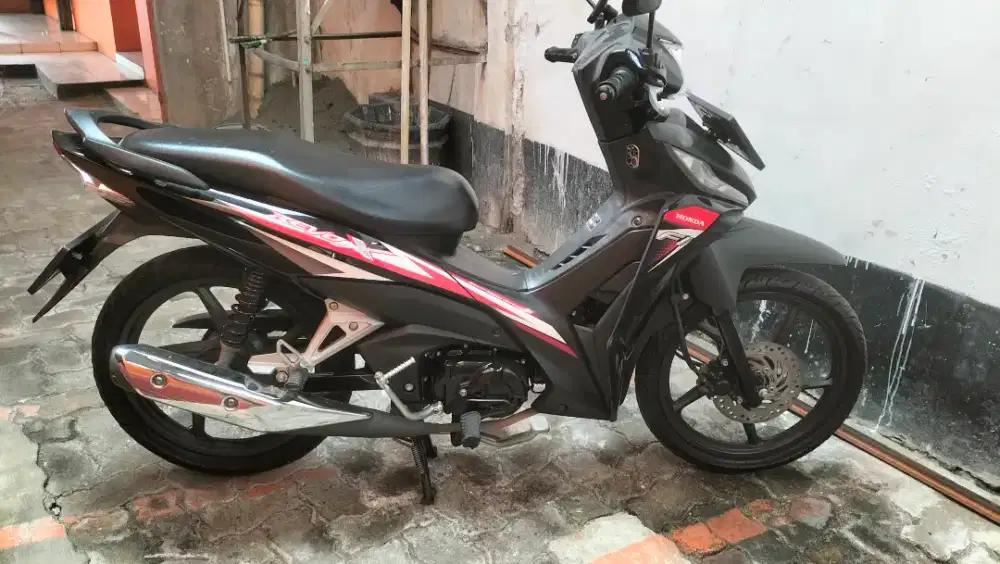 Honda Revo X Hitam 2023