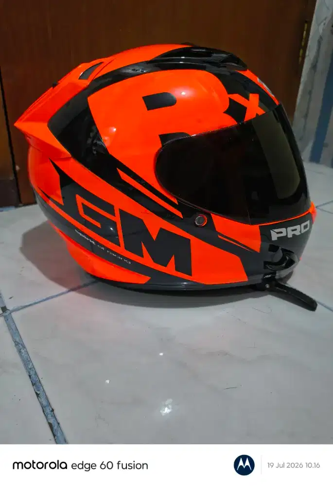 Helm GM ukuran XL