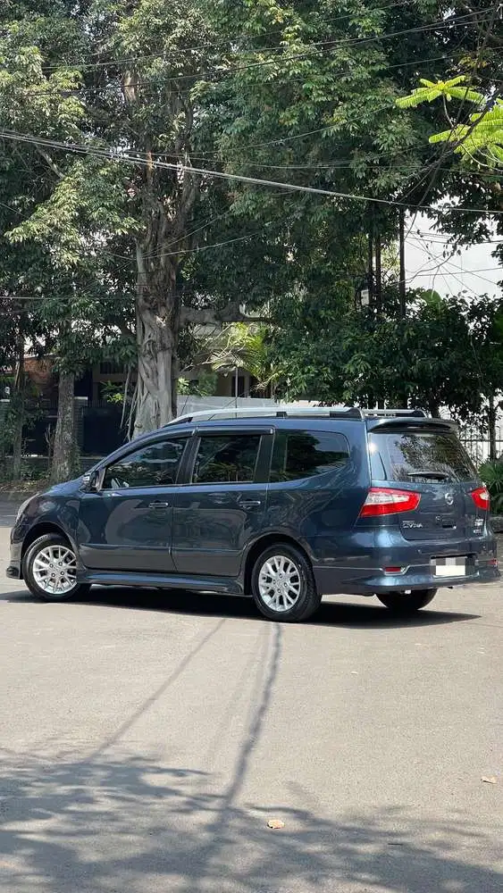 Nissan Grand livina 2013 Bensin
