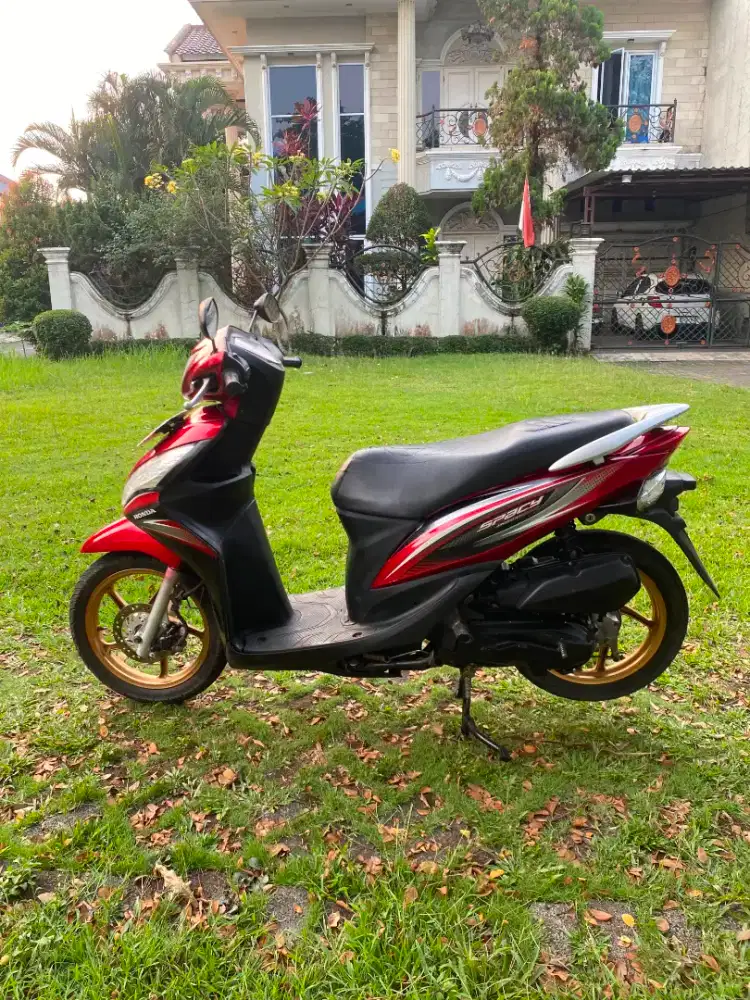 Honda spacy 2011