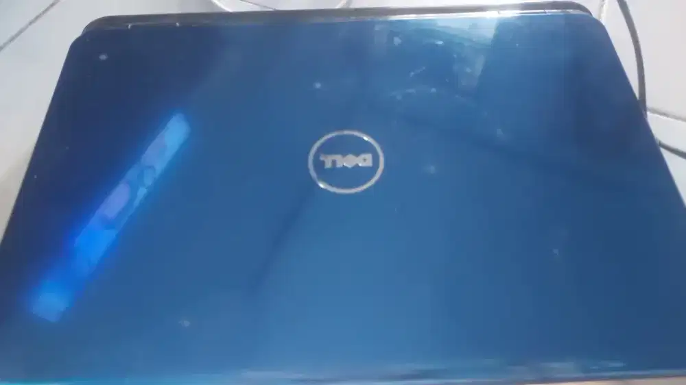 Netbook dan leptop dell dan Toshiba S4527