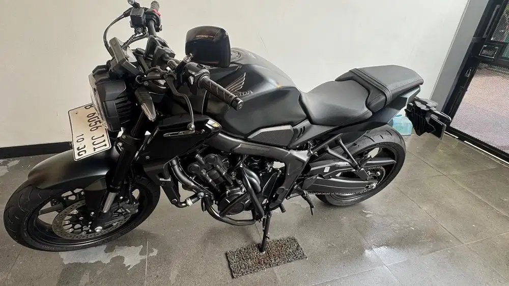 Honda cb 650 tahun 2023