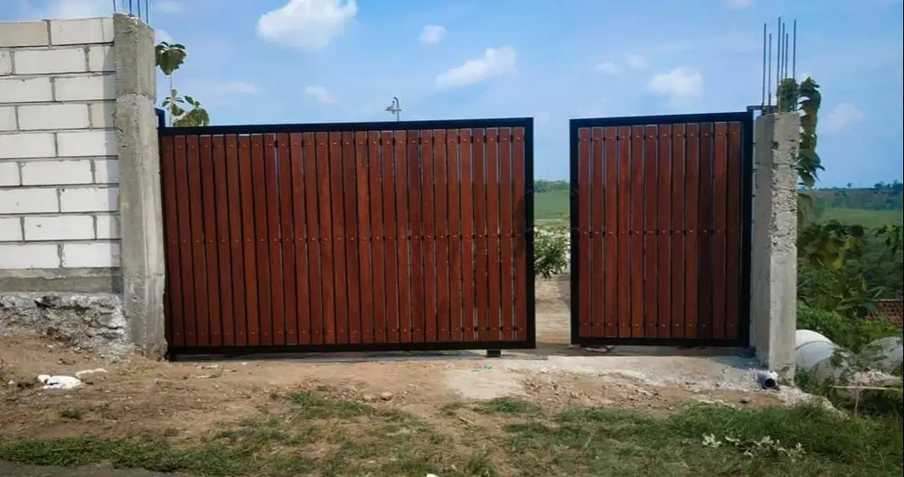 pintu pagar dorong minimalis