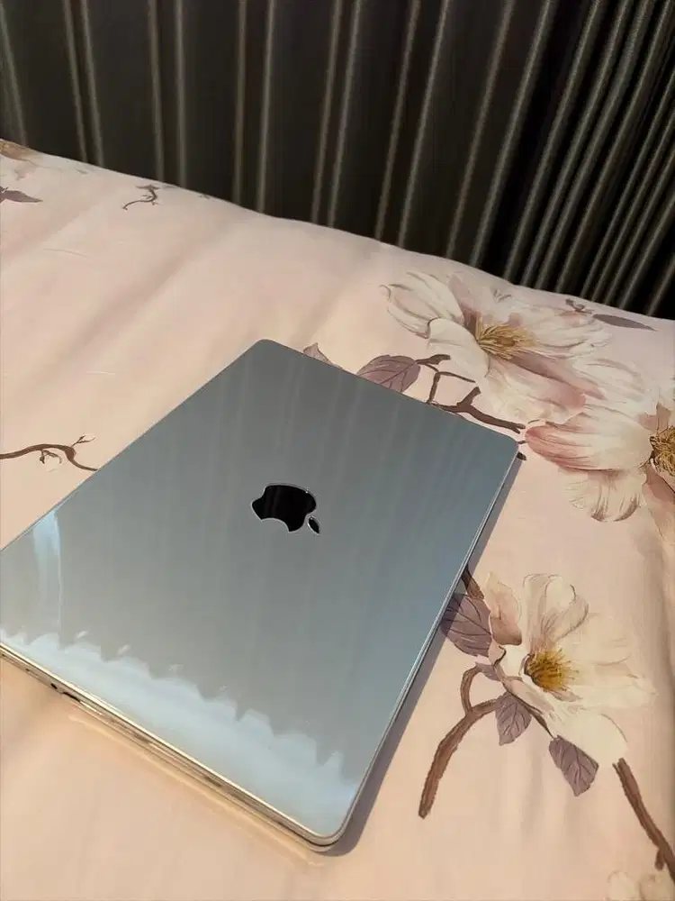 MACBOOK PRO M5 14 inch 16/512