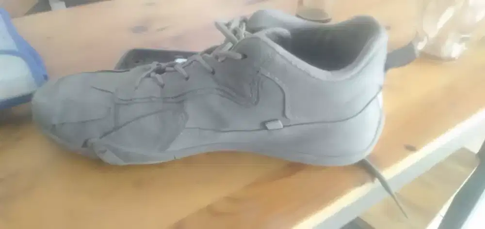 SEPATU FASHION VIP