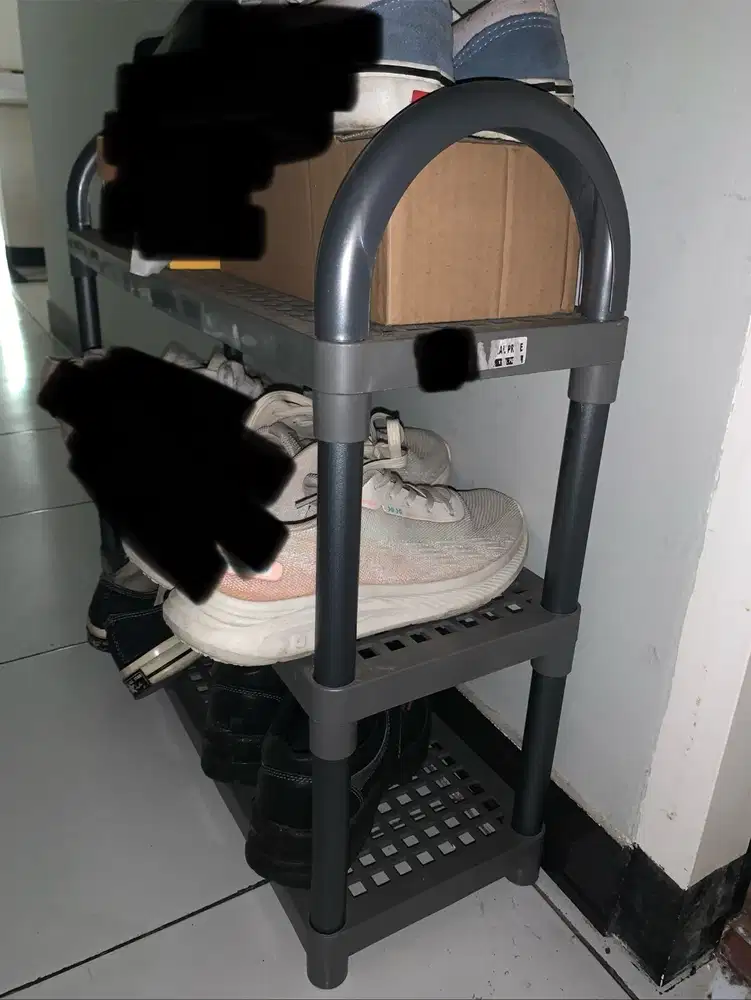 RAK SEPATU 3 TINGKAT