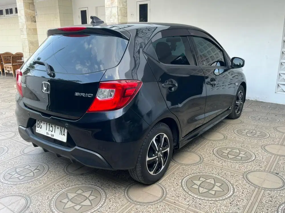 Mobil Honda Brio E Cvt 2023