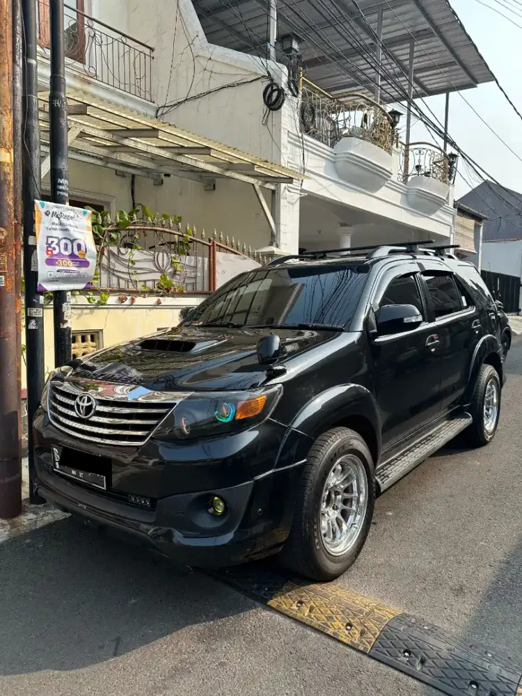 DIJUAL TOYOTA FORTUNER VNT TRD 2013 – HITAM | KONDISI TERAWAT