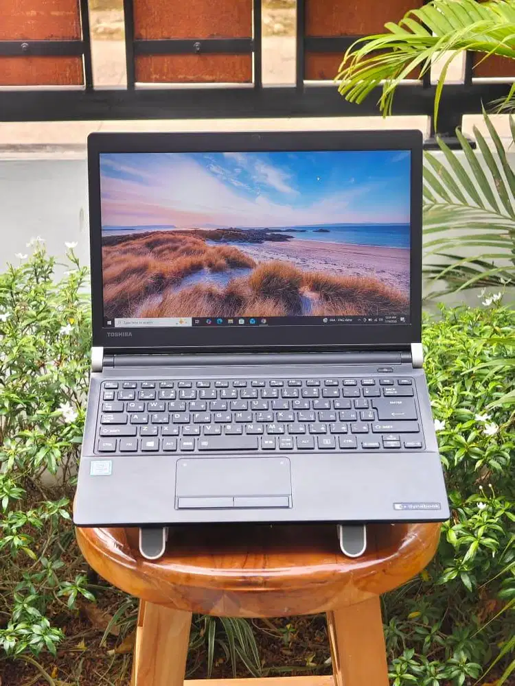 Toshiba Dynabook R73 SSD 128GB RAM 8GB Cocok Kerja dan Sekolah