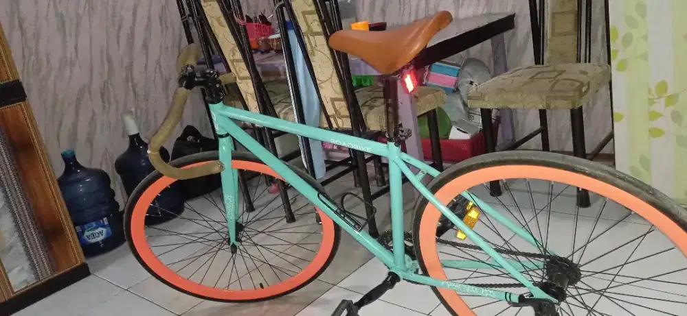 Sepeda fixie 2025