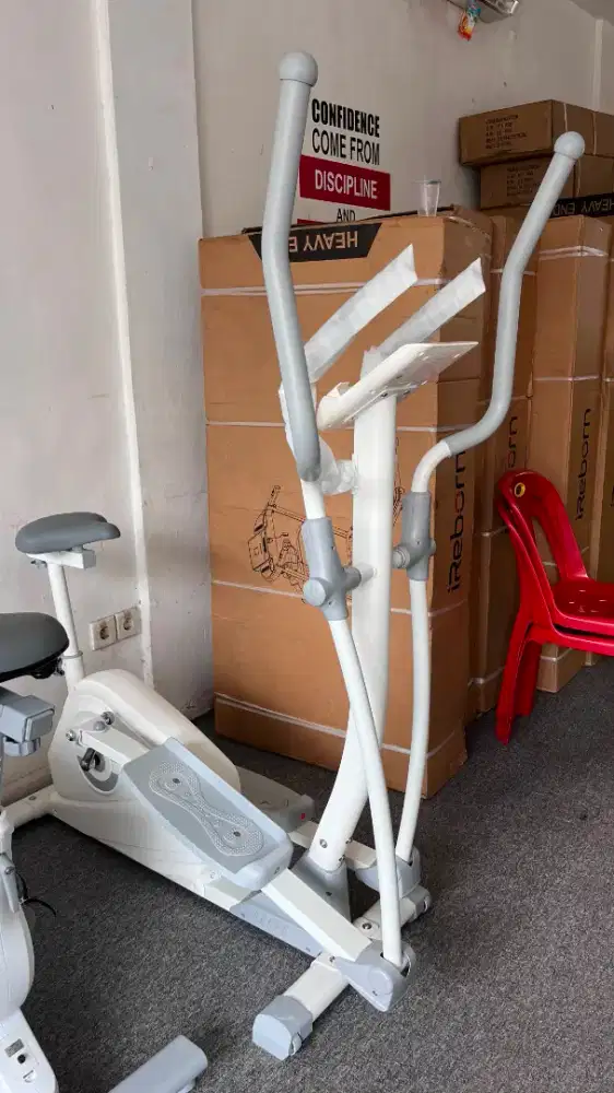 Alat Fitness Sepeda statis Elliptical Ancona Ireborn
