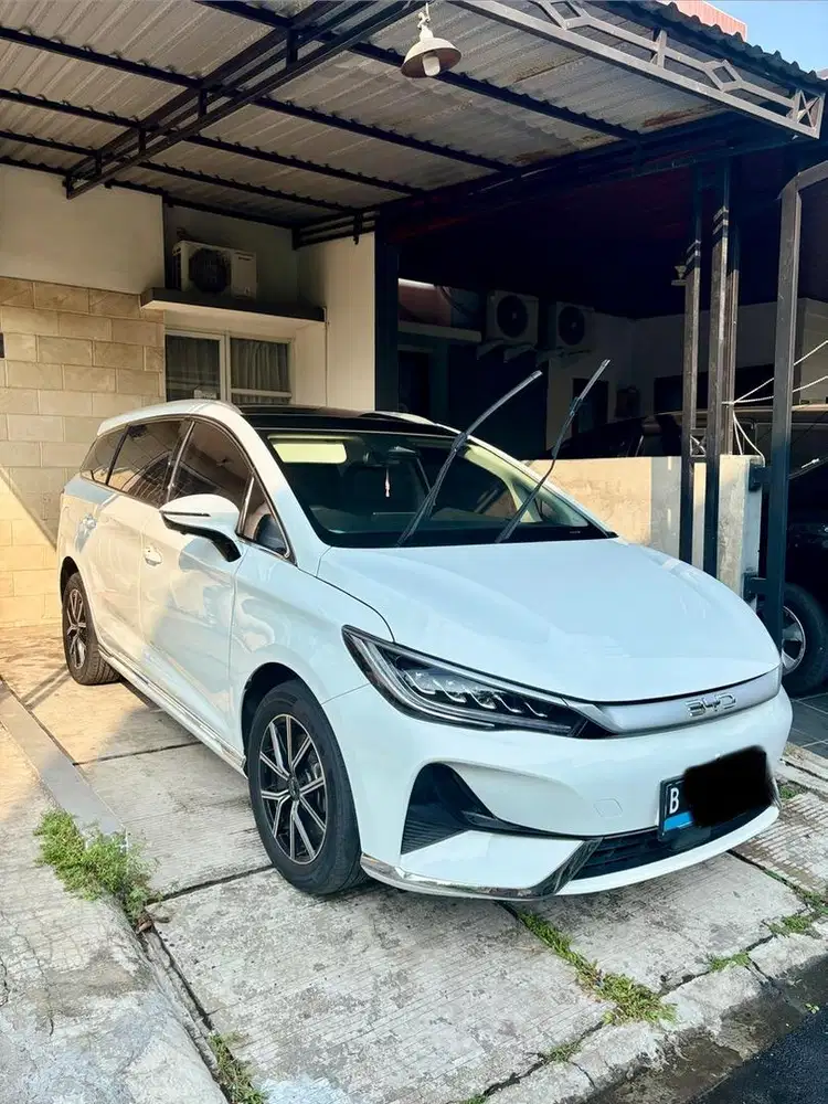 BYD M6 Superior
