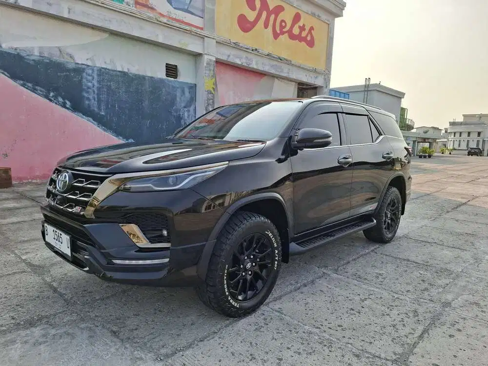Toyota Fortuner 2.8 GR Sport Solar 2024