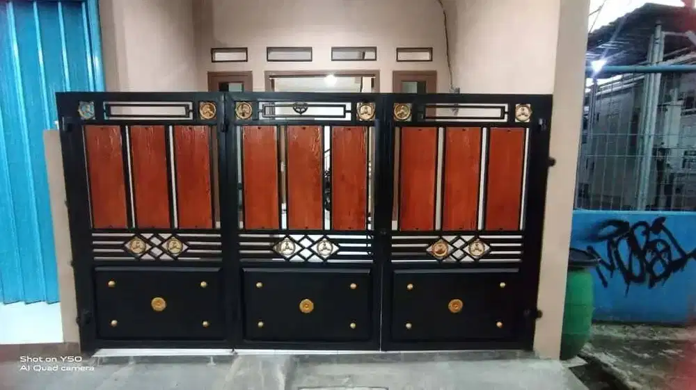 pintu pagar minimalis besi hollow