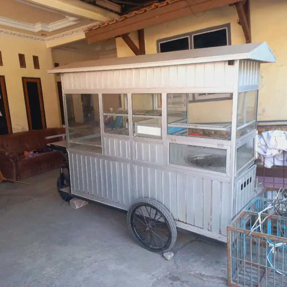 Gerobak bahan baja ringan dan besi