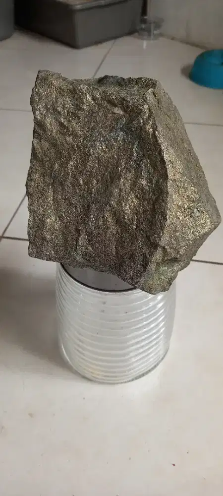 Batu badar emas pirit tambang