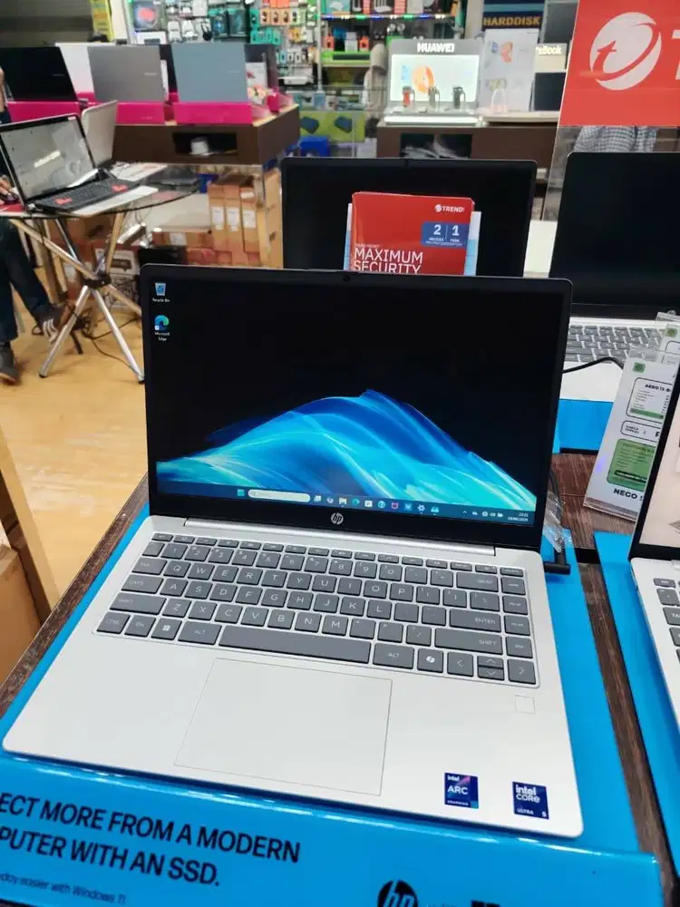 HP 14 ep1188TU Intel Core Ultra 5 16/512 Win 11 + OHS 2024