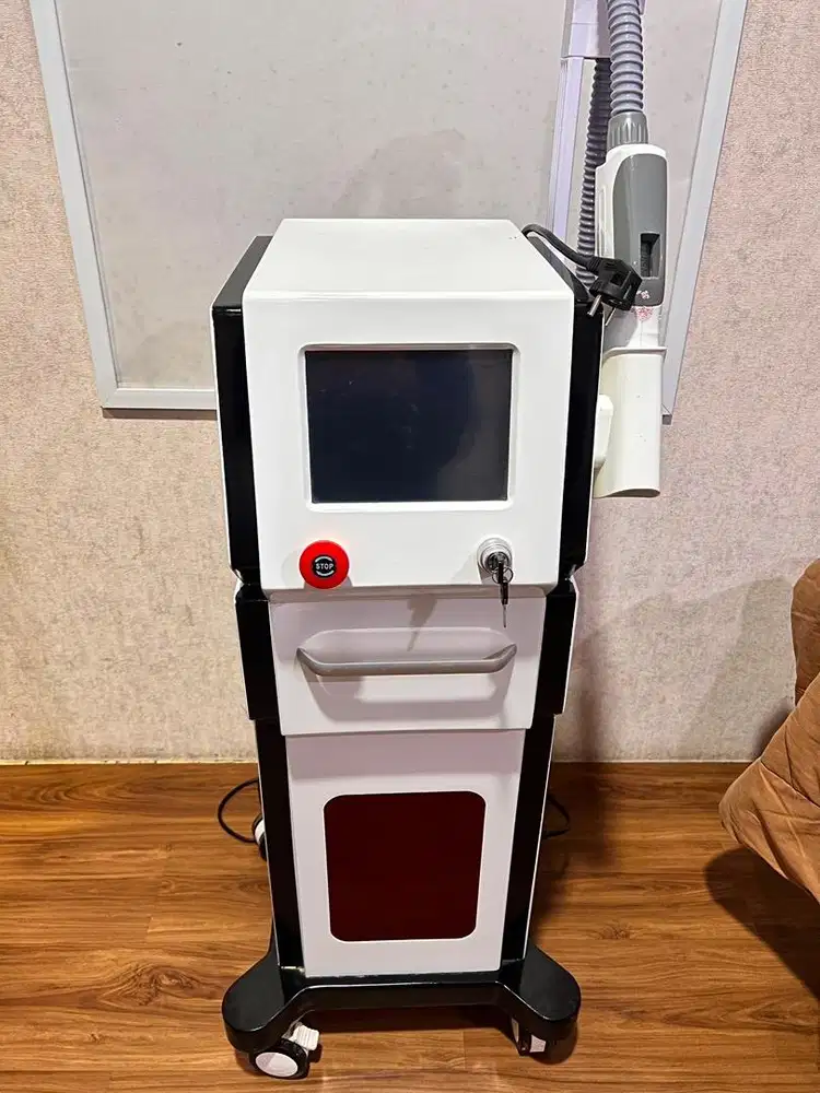 LASER PICO MACHINE