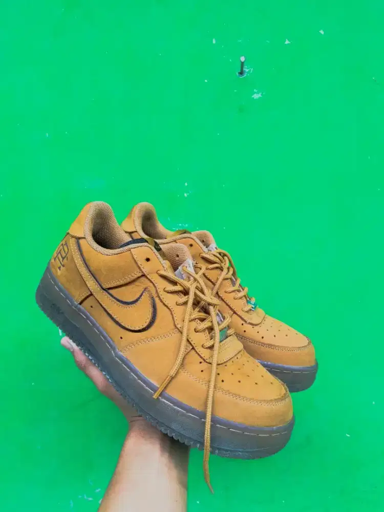 Nike AF 1 Nubuck Brown