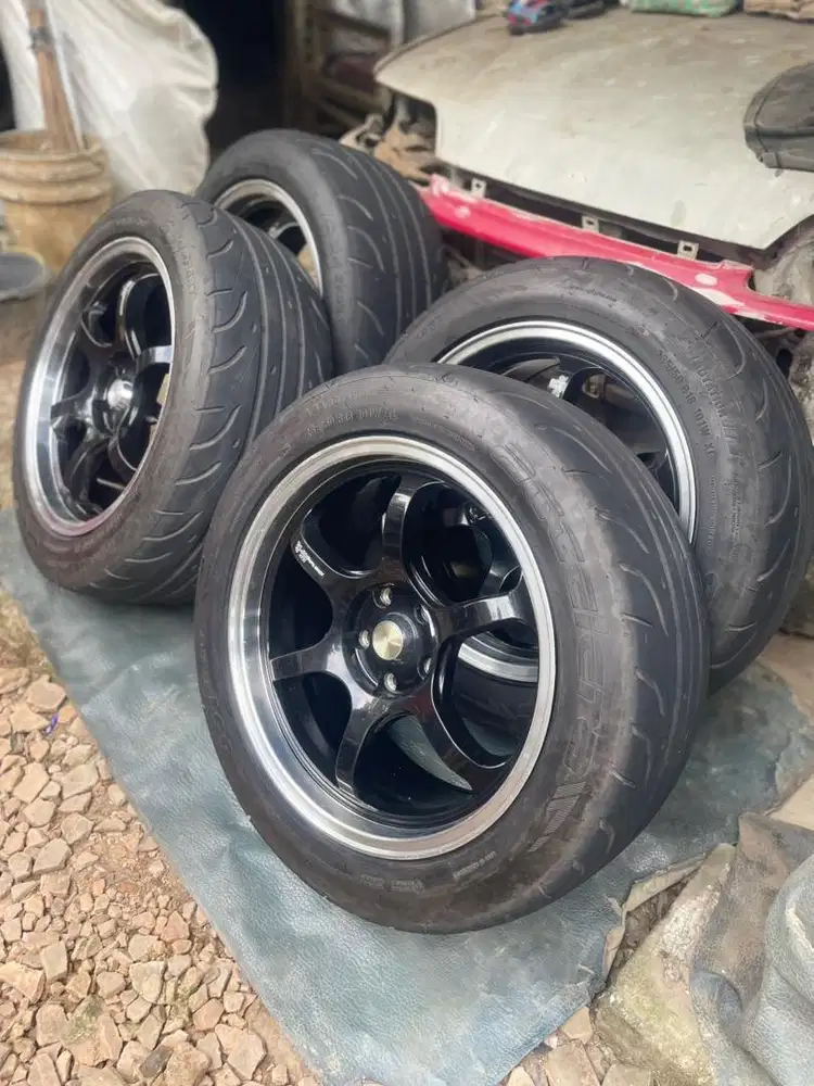 VELG ADVAN RG2 ring 18 lebar 8.5 et 38