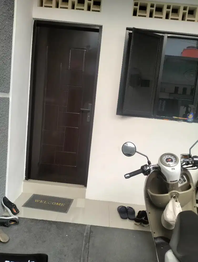 Dibutuhkan baby sitter