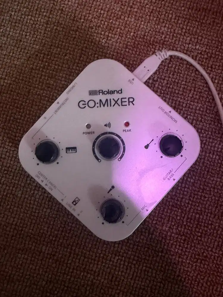 Roland go mixer with Lightning cable