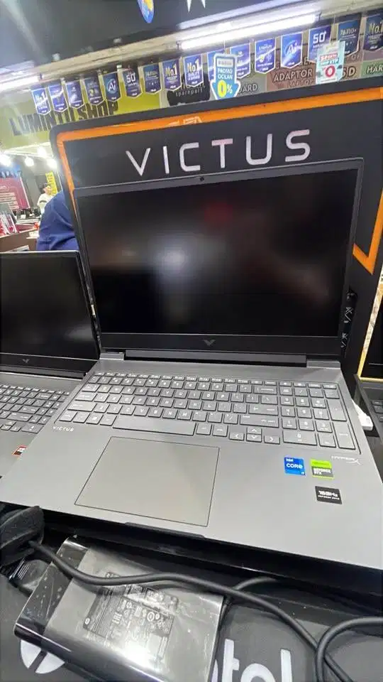 Hp Victus 16 r1218TX