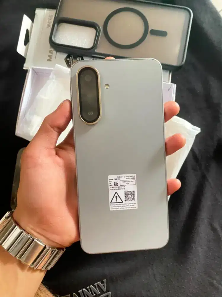 Samsung A17 8/256