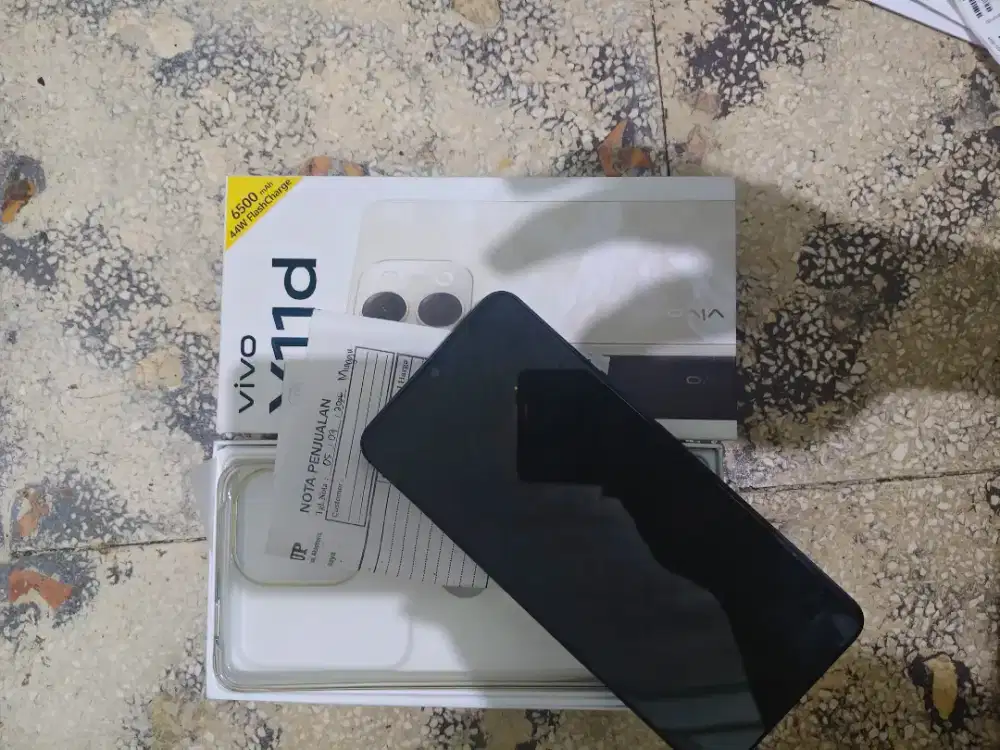 Jual vivo y11d ram 4/128 LIKENEW