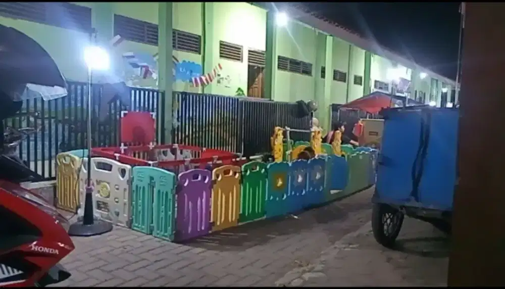 Playground Anak Bekas Siap Usaha