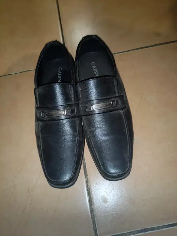 Sepatu pantofel gabino size 44 like new