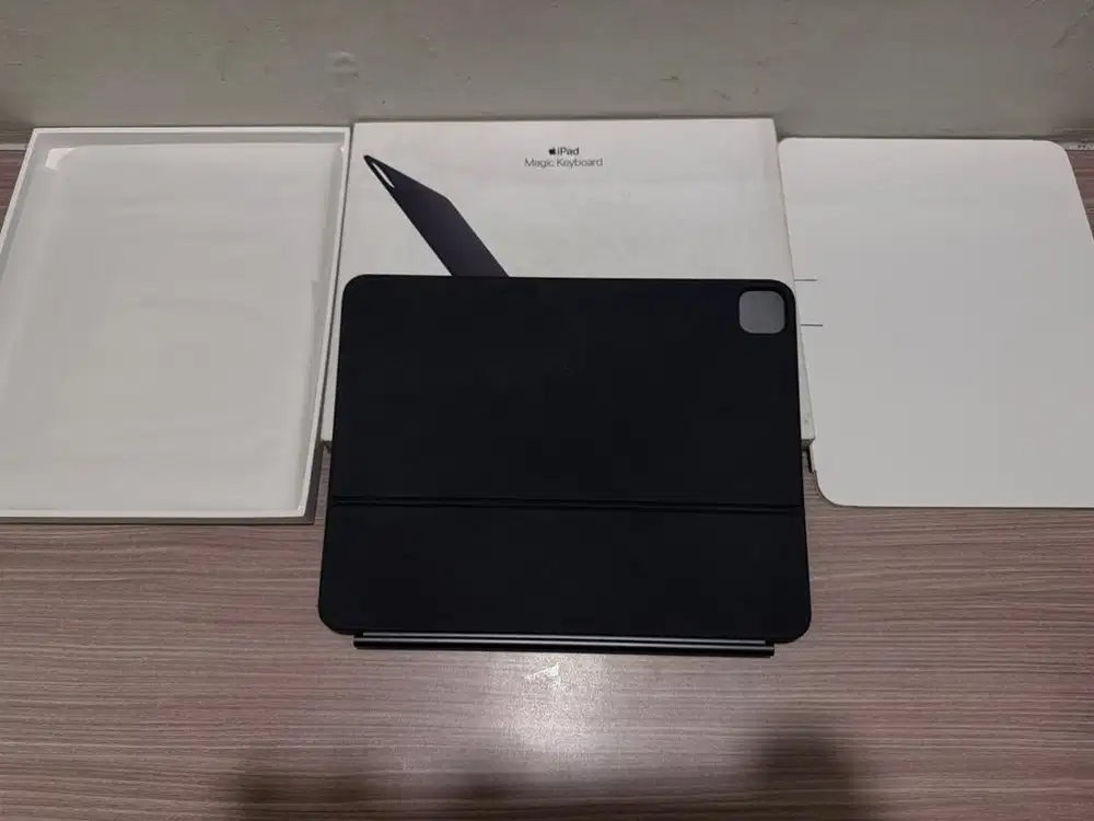 Apple iPad Pro M4 Magic Keyboard 13 inch