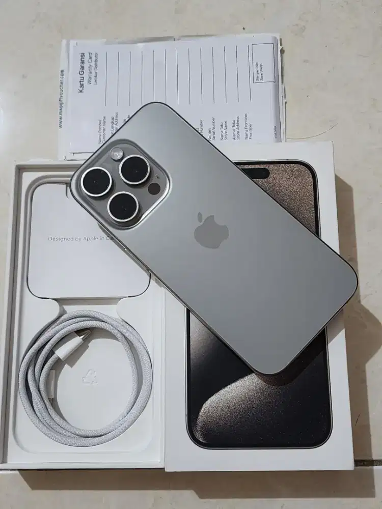 I Phone 15 Pro 256Gb IBOX, warna Natural, kondisi 99,9% Mulus (BH: 88%