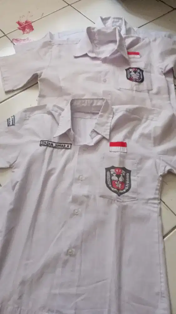 Seragam putih SD