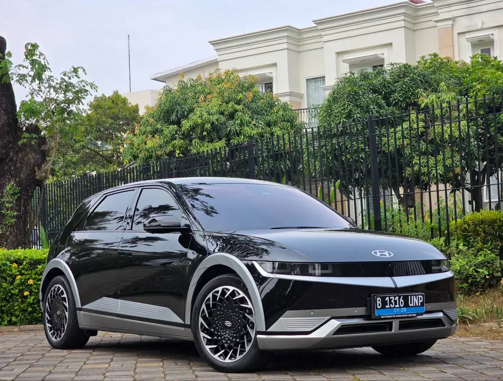 TDP 85.JT NEGO| IONIQ 5 SIGNATURE 2023 HITAM SUPER SEGER BERGARANSI !!