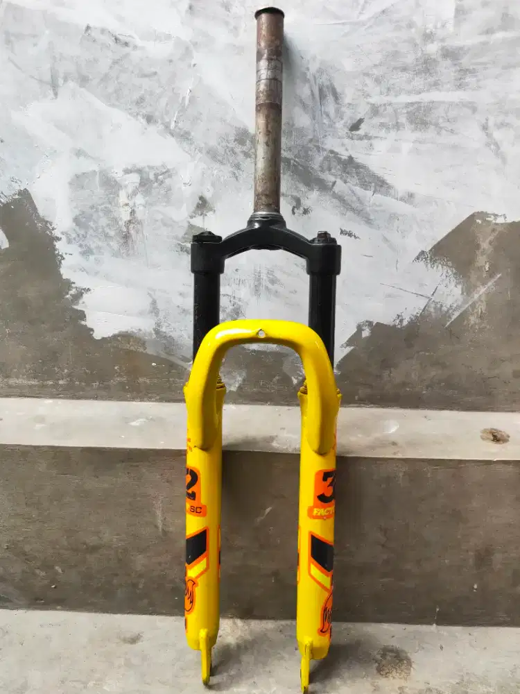 Fork MTB United 27,5 Decal Fox Step Cast 32
