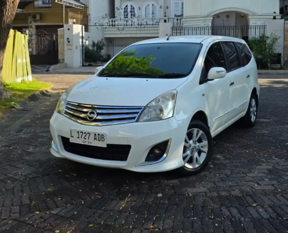 NISSAN GRAND LIVINA 1.5 ULTIMATE 2013 Automatic