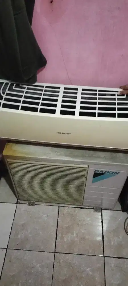 Di jual santai aja Ac sharp 1pk