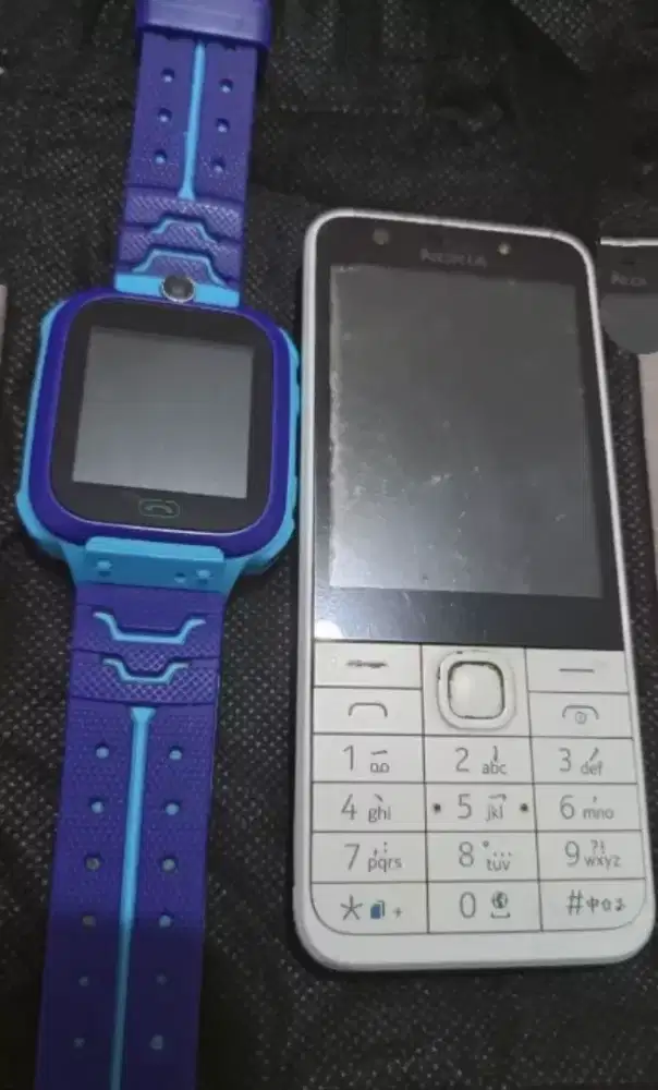 NOKIA 230 & DennosKidsSmartwatch