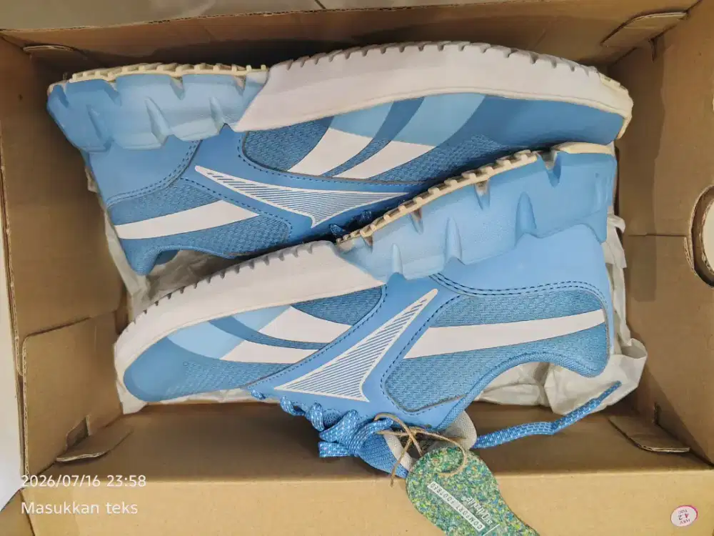 Sepatu running Rebook original asli kondisi kyk baru pakai sekali saja