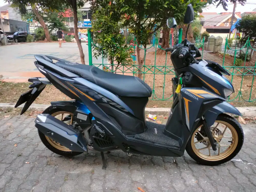 HONDA VARIO FI NEW 125 ISS 2022 pajak hidup/B.dki