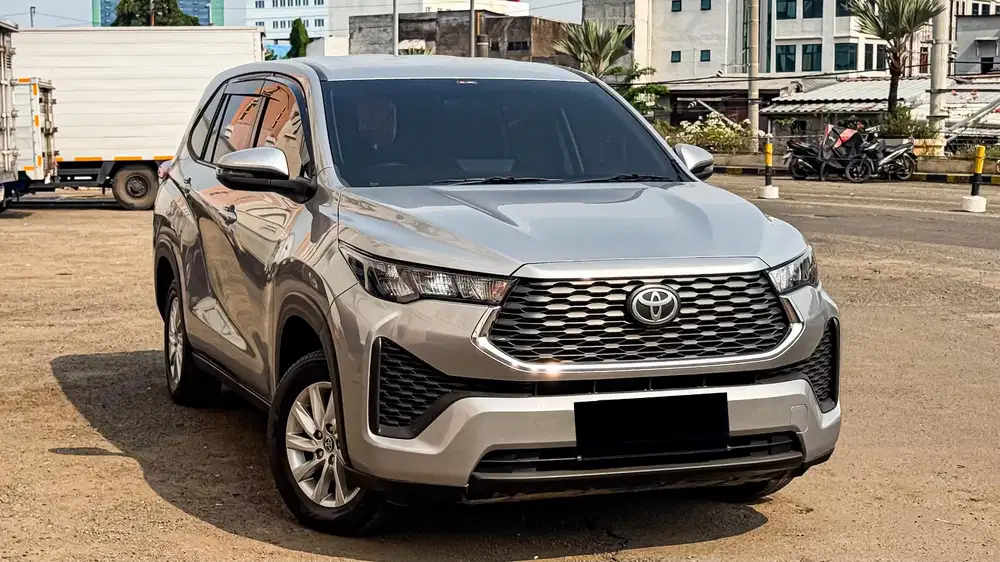 Toyota Zenix 2.0 G Non Hybrid CVT Bensin AT 2024