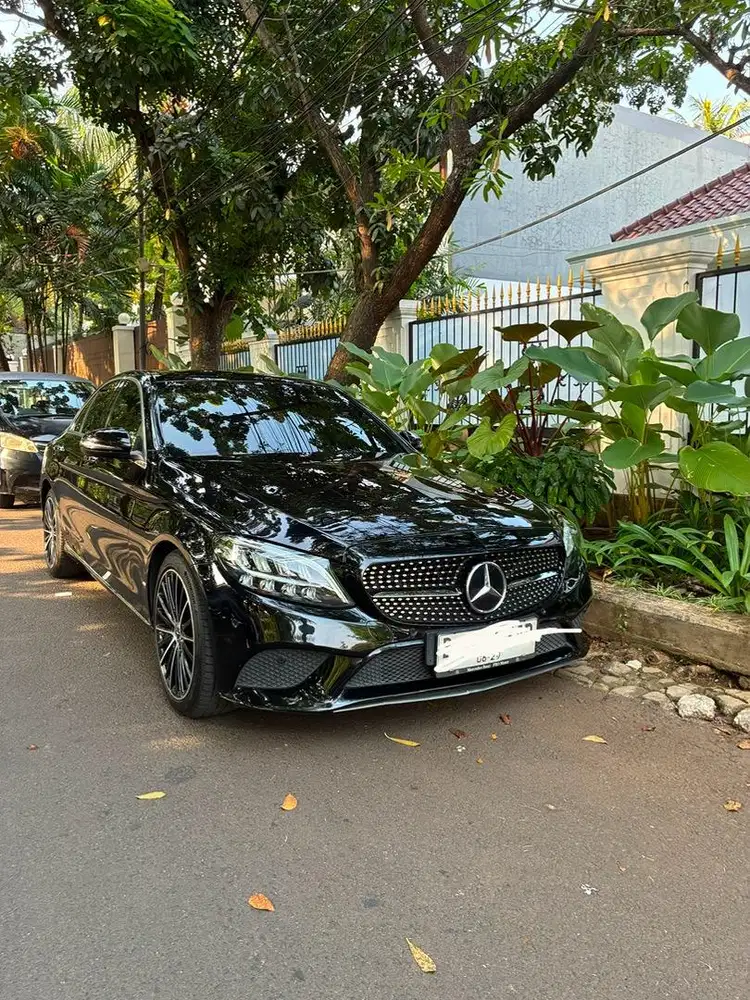 Mercedes-Benz C200 2019 Hybrid