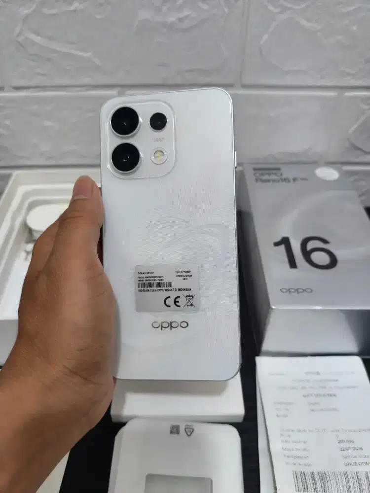 OPPP RRNO 16F RAM 8/256 5G BNOB BELOM AKTIFASI GARANSI
