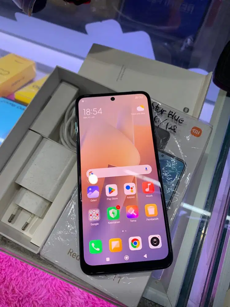 Redmi Note 11 6/128 lengkap segel (minus ringan backdor)